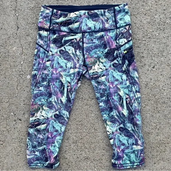 Lululemon Run Capri Leggings Women’s Size 6 - Picture 1 of 8